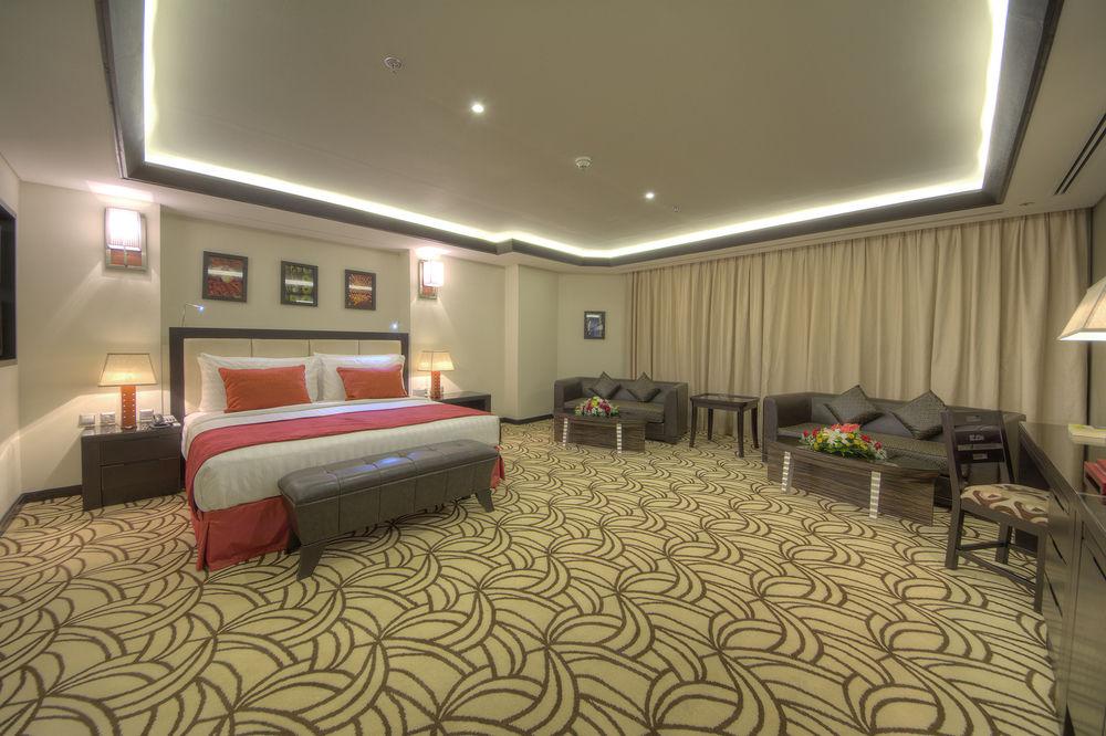 Raintree Rolla Hotel Dubai Exterior photo