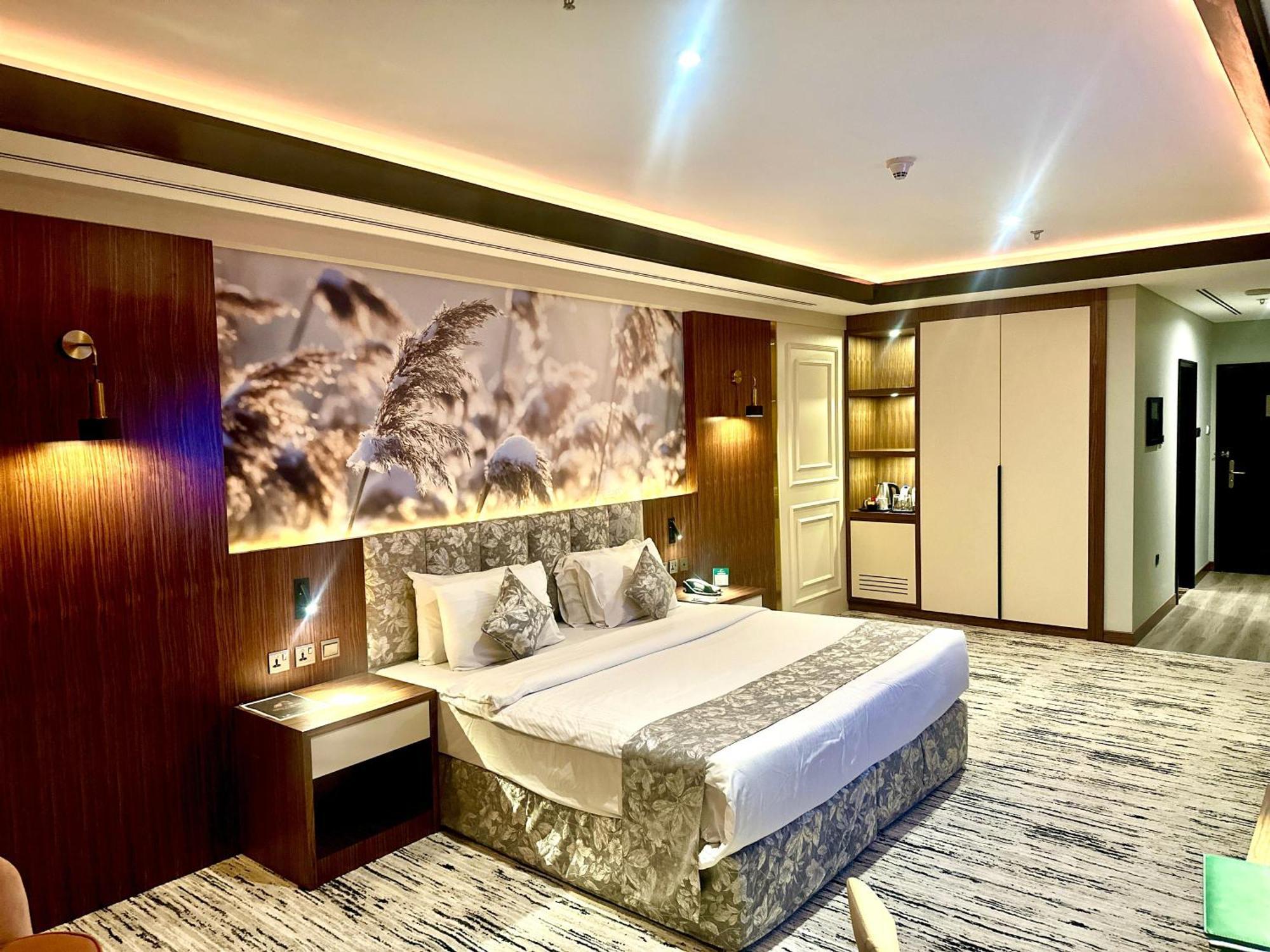 Raintree Rolla Hotel Dubai Exterior photo