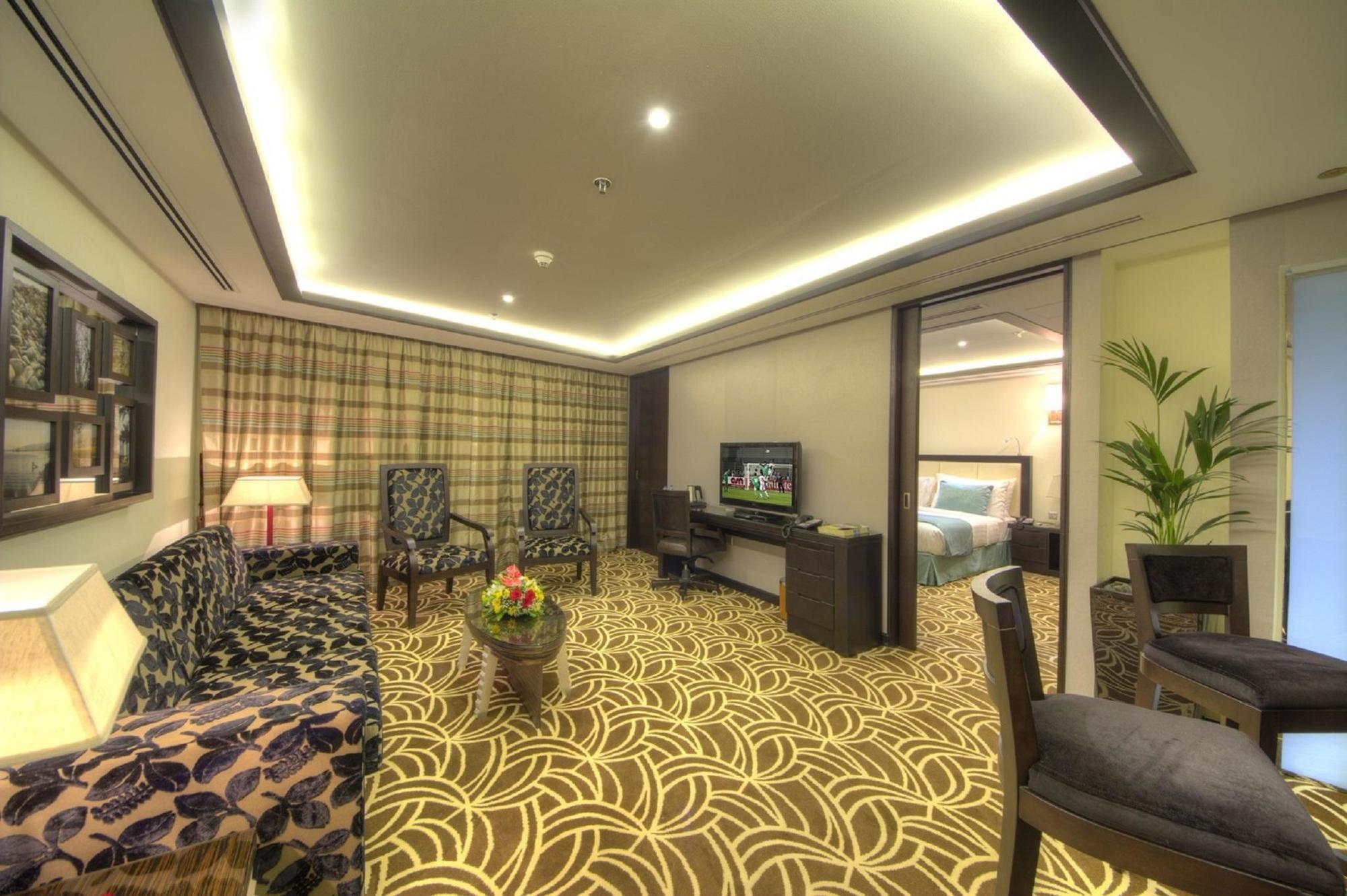 Raintree Rolla Hotel Dubai Exterior photo